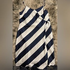 Banana Republic, size 6, striped navy & white dress!